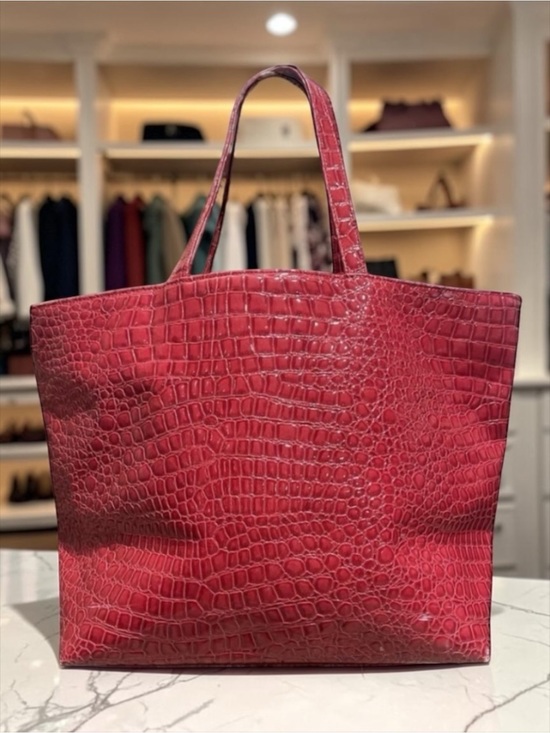 Bath & Body Works Handbags - Bath & Body Works Red Large Faux Crocodile Leather Travel Weekender Bag Vintage‌